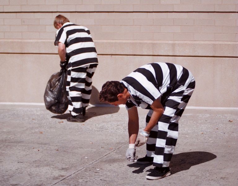 stripes-drawing-new-respect-as-jailwear-for-ohio-s-county-inmates-the