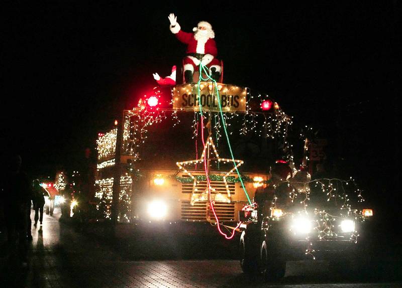 PARADES USHER IN HOLIDAYS IN ARCHBOLD, WAUSEON The Blade