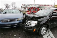 toledo hurt crash north car toth after kia buick ran terry hit being left light