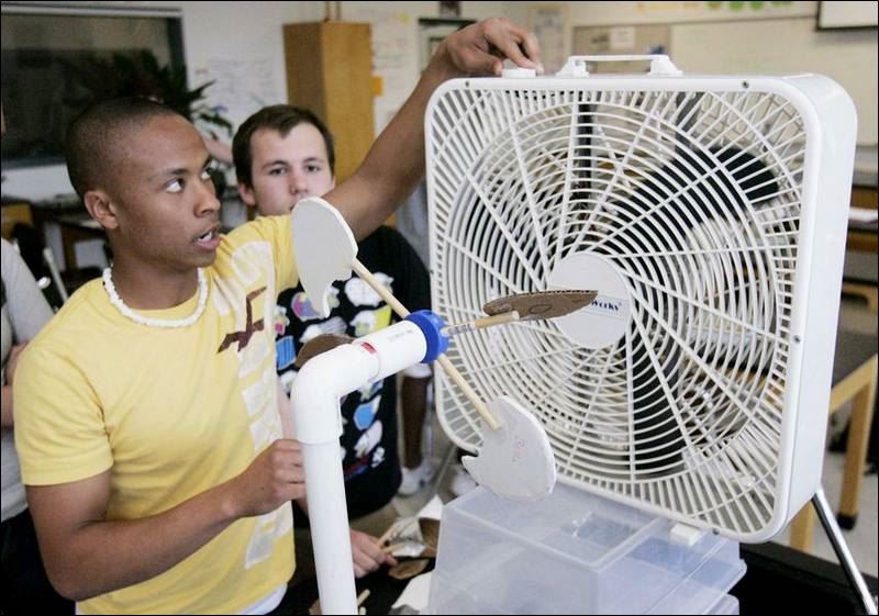  of turbine paddles for the wind-turbine alternative-energy project