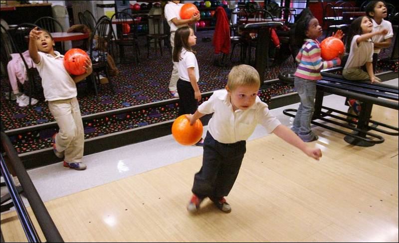  - QUEEN-OF-APOSTLES-FIRST-GRADERS-GET-THINGS-ROLLING-WHILE-BOWLING