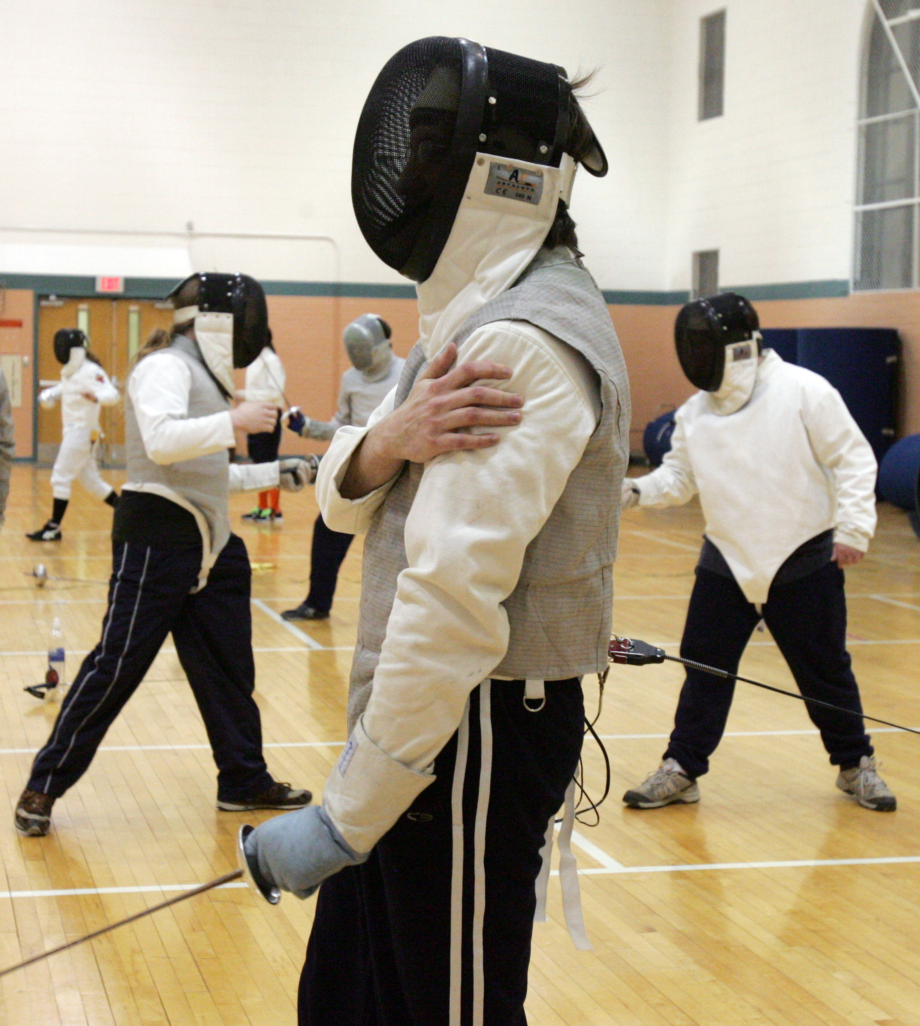 bgsu-fencing-club-members-sharpen-their-skills-the-blade