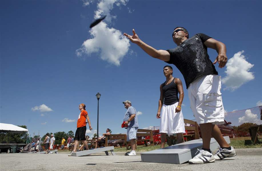 Making a splash at Delta Chicken Festival The Blade