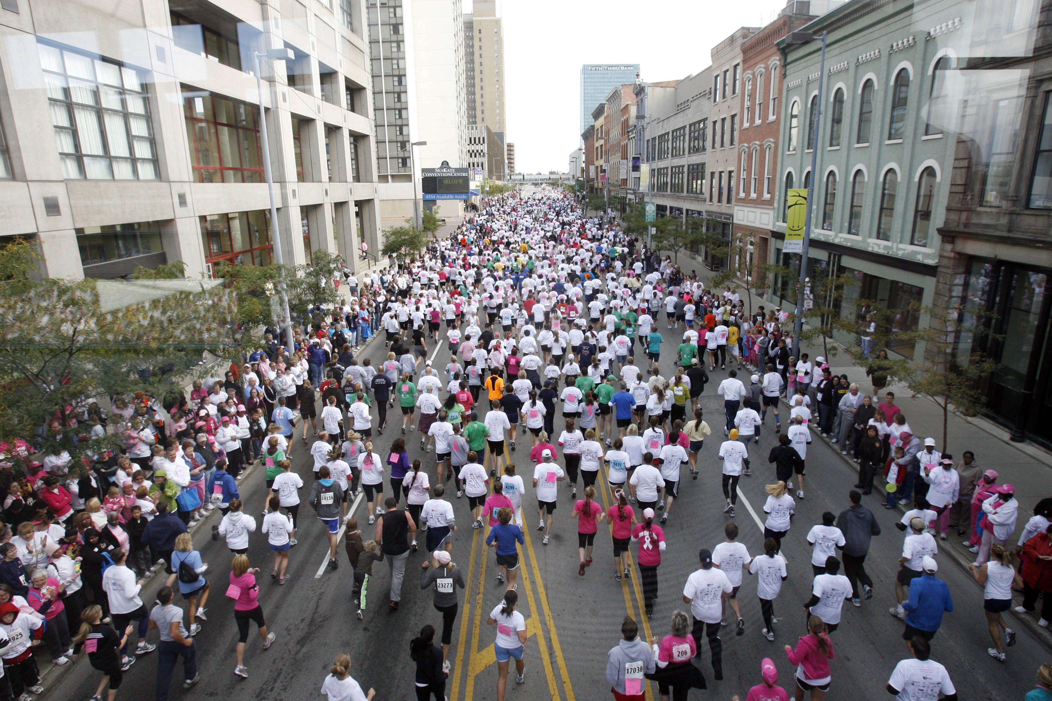 19,096 runners, walkers Race for the Cure in Toledo The Blade