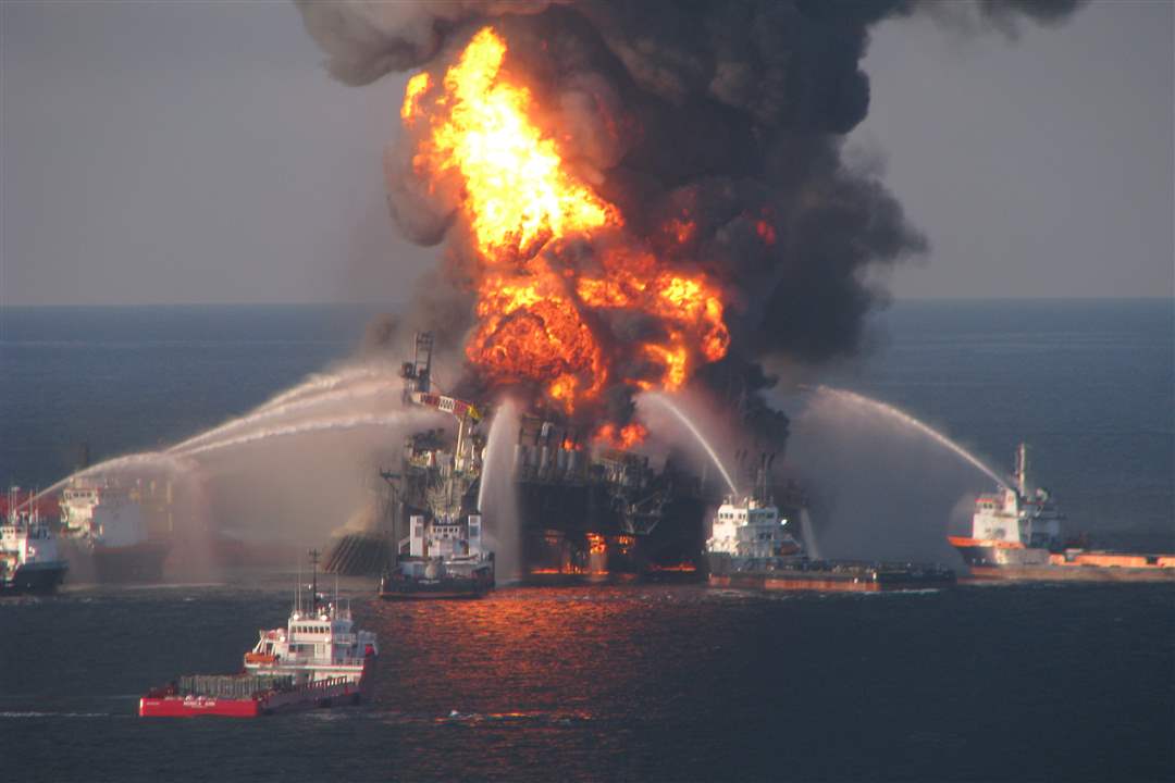 Gulf-Spill-Anniversary-Deepwater-Horizon-water-spray