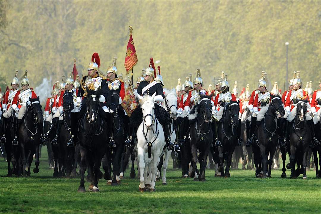 Household-Cavalry-Mounted-Regiment