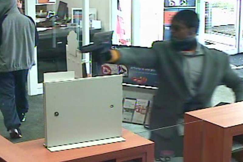 PNC-Bank-robbery-051211-H