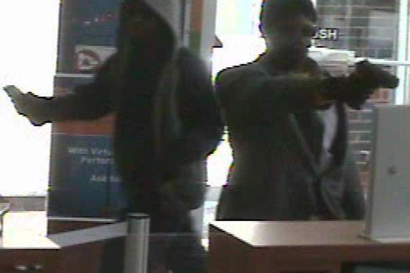 PNC-Bank-robbery-051211-L