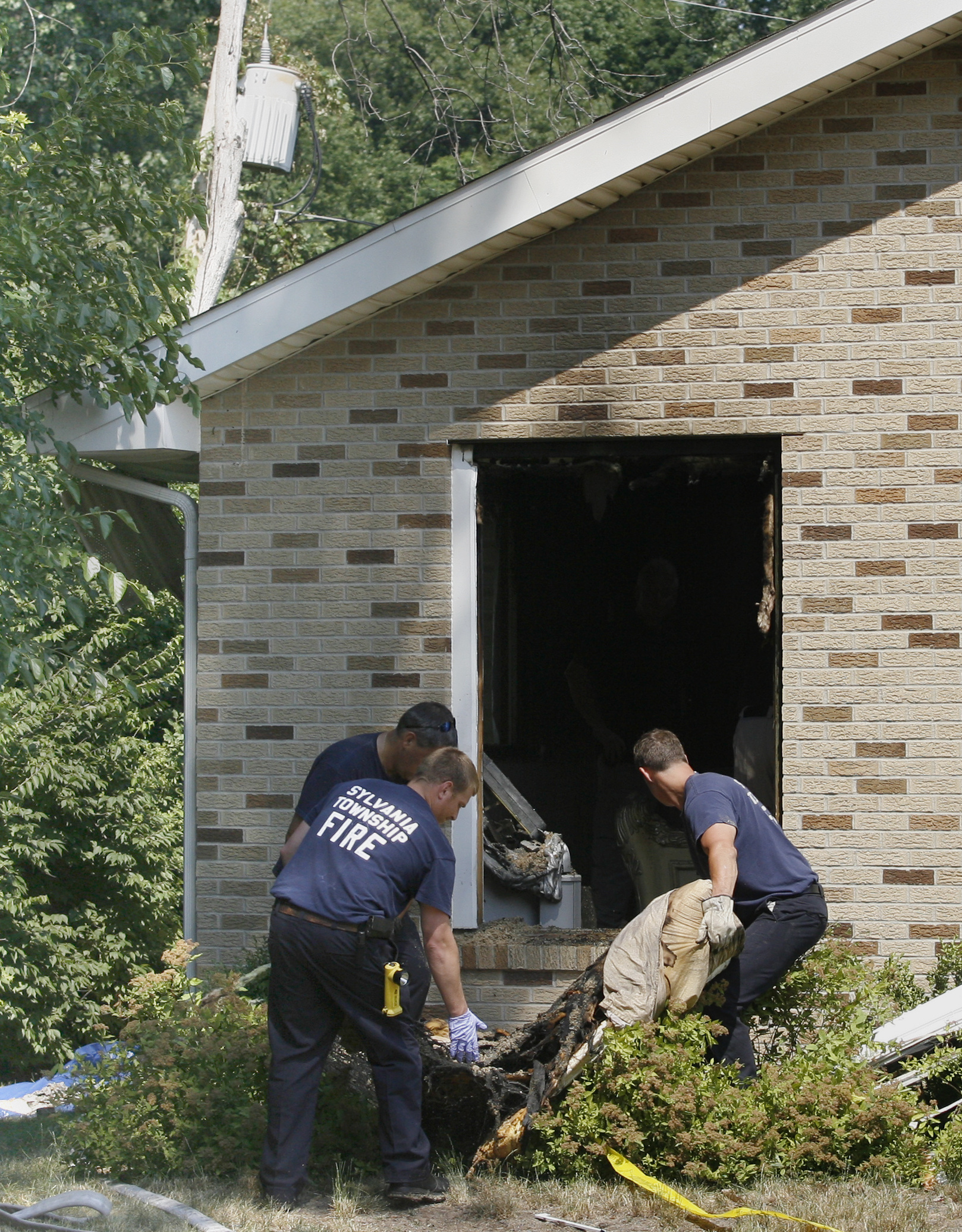 Man's Body Found After House Fire In Sylvania Township - The Blade