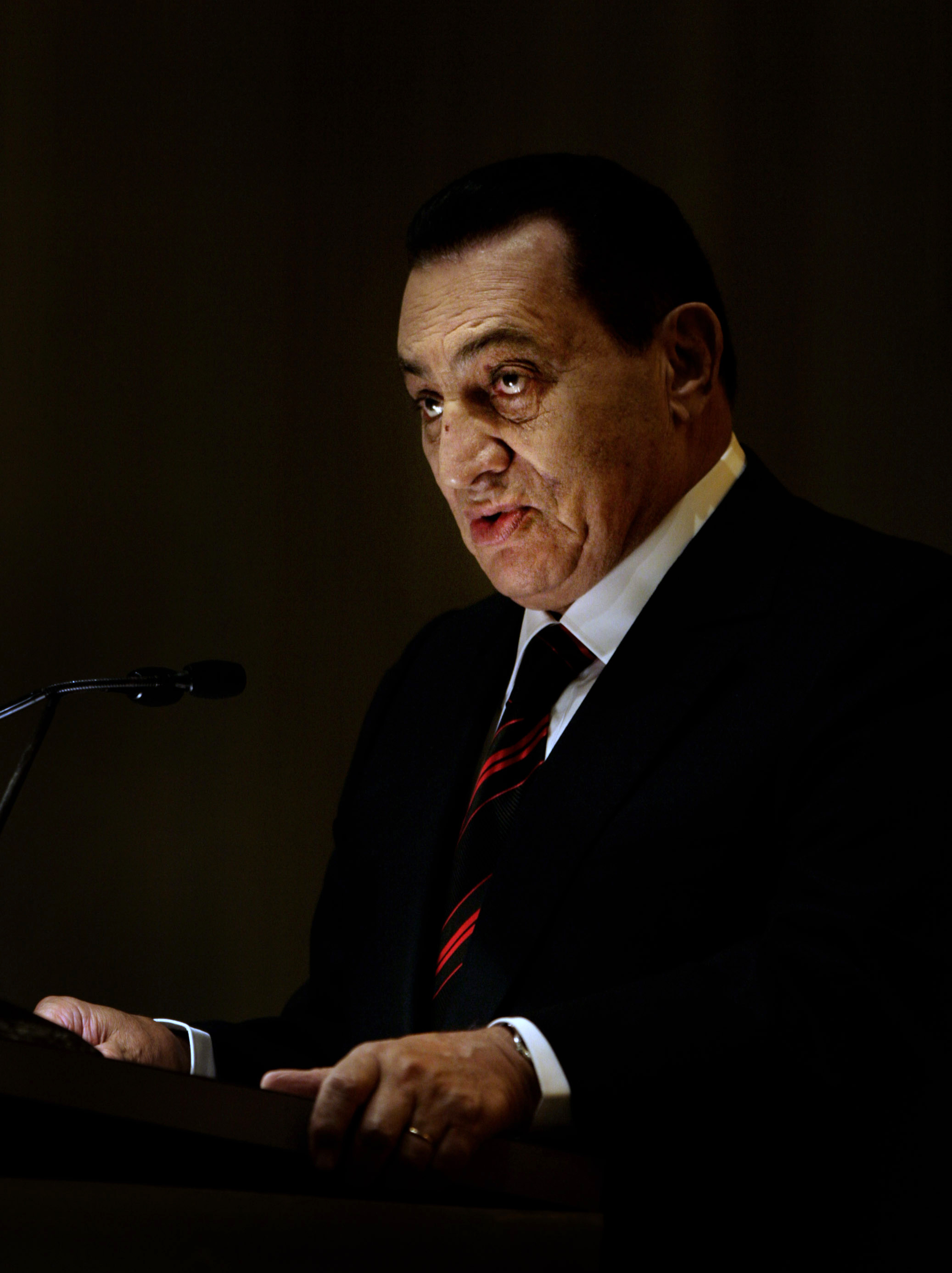 Mubarak reportedly in a coma - The Blade