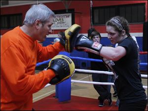  - girl-boxing-todd-riggs-courtney-mink