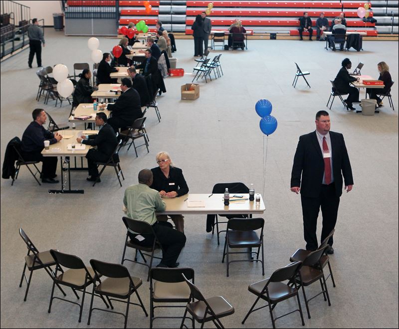 Casino job fair in Bowling Green lacks attendees - Toledo Blade