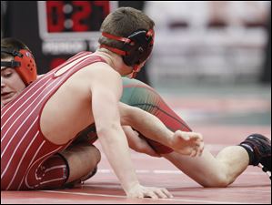 toledo mossing catholic alex central arron defeats takedown thompson gets he tournament wrestling ohio state london rounds championship third place