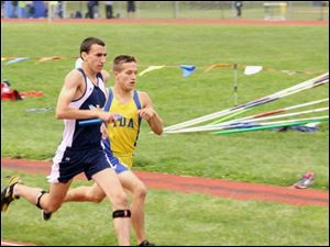  - Erie-Mason-s-Raymond-enters-state-meet-with-top-1600-time