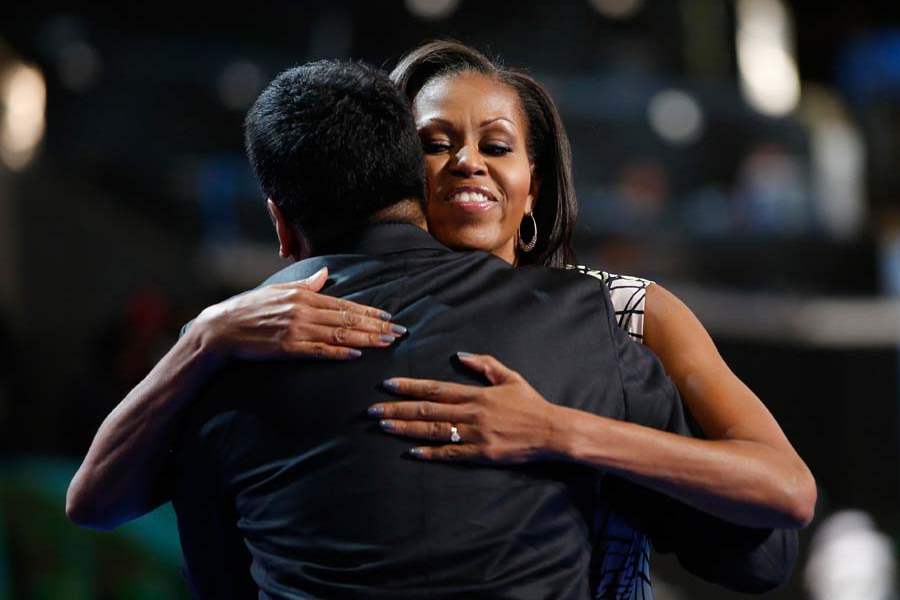 Democratic-Covention-obama-penn-hug