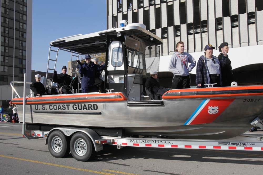 Holiday-Parade-U-S-Coast-Guard