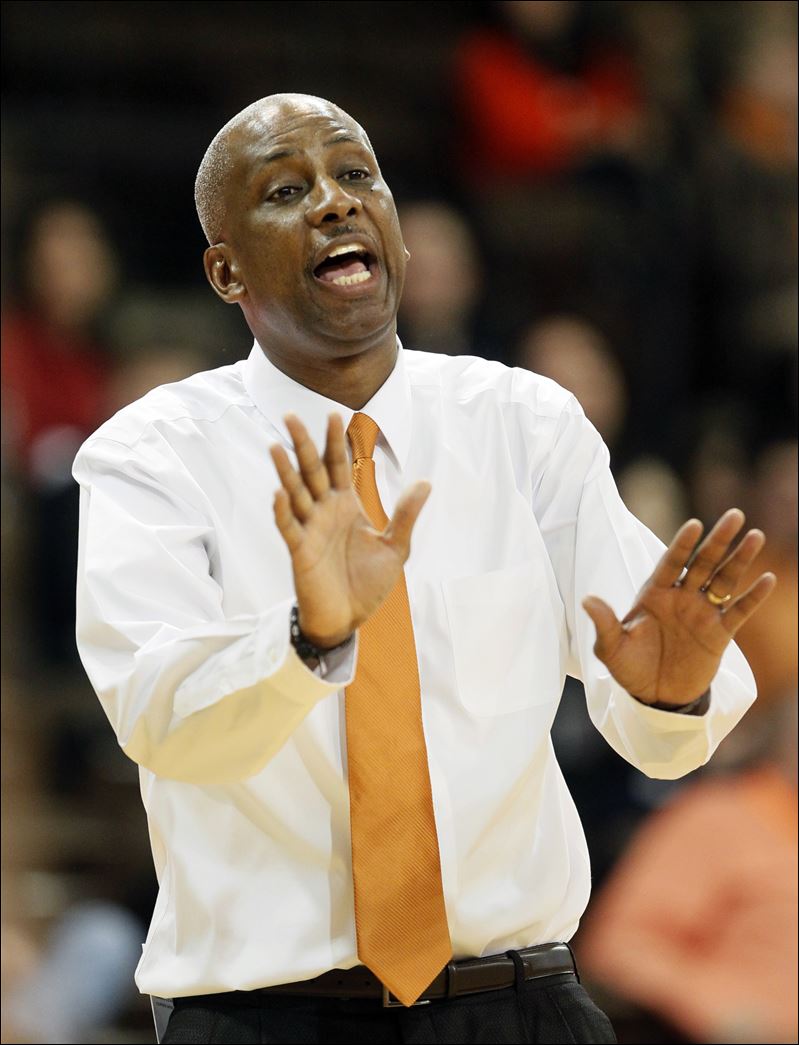 BGSU says men's basketball coach will be returning for seventh season