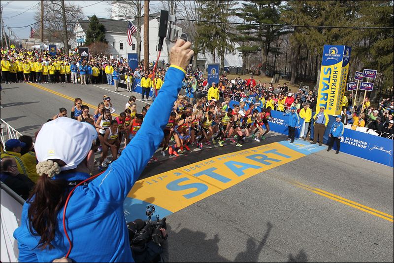 In perfect weather, 117th Boston Marathon begins Toledo Blade