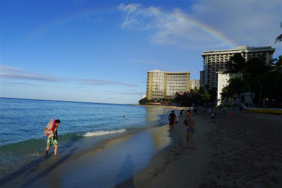 Hurricane sends winds, rains to Hawaii island  The Blade