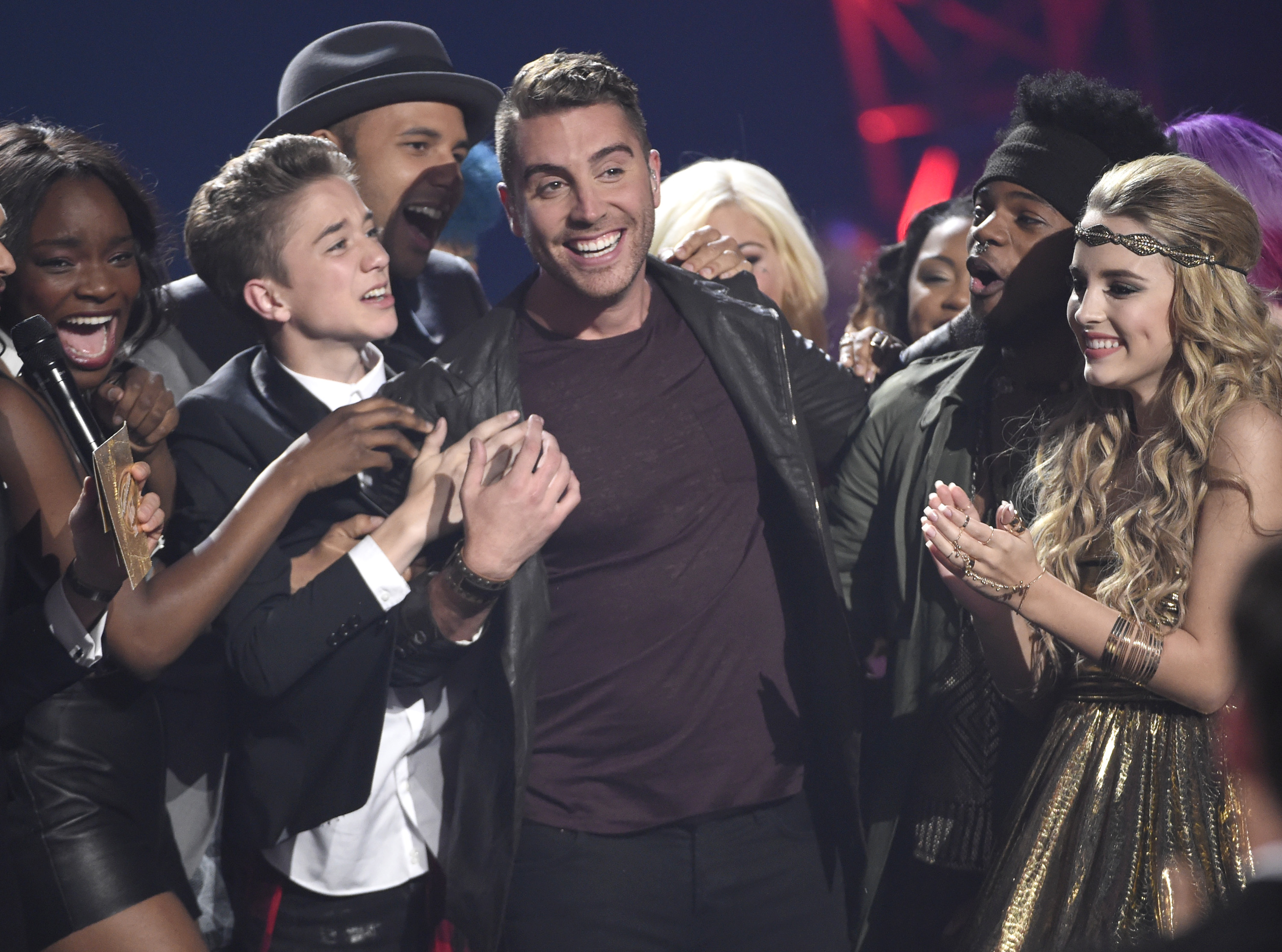 'American Idol' crowns 29yearold rocker Nick Fradiani The Blade