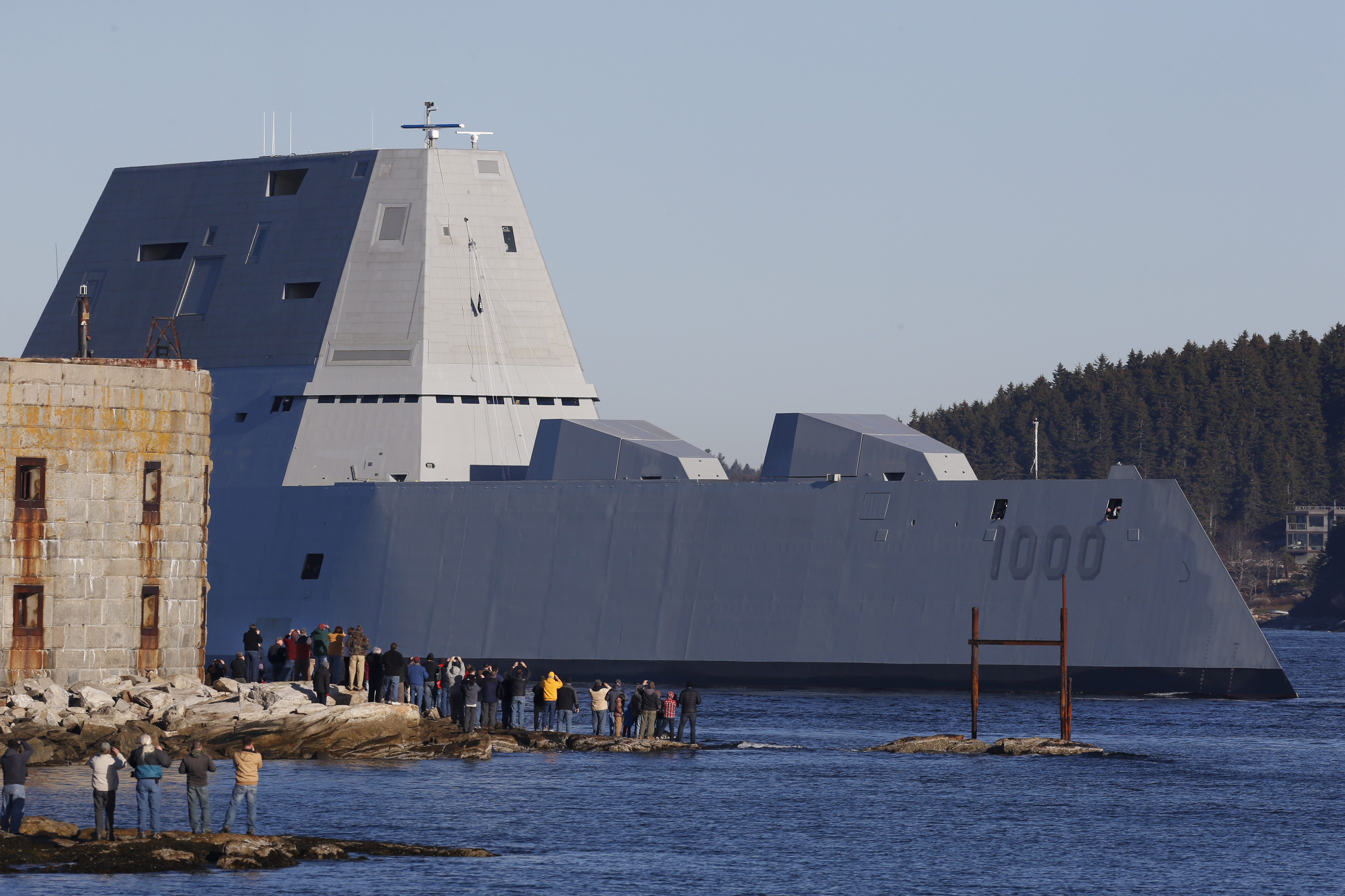 largest-destroyer-built-for-navy-headed-to-sea-for-testing-the-blade