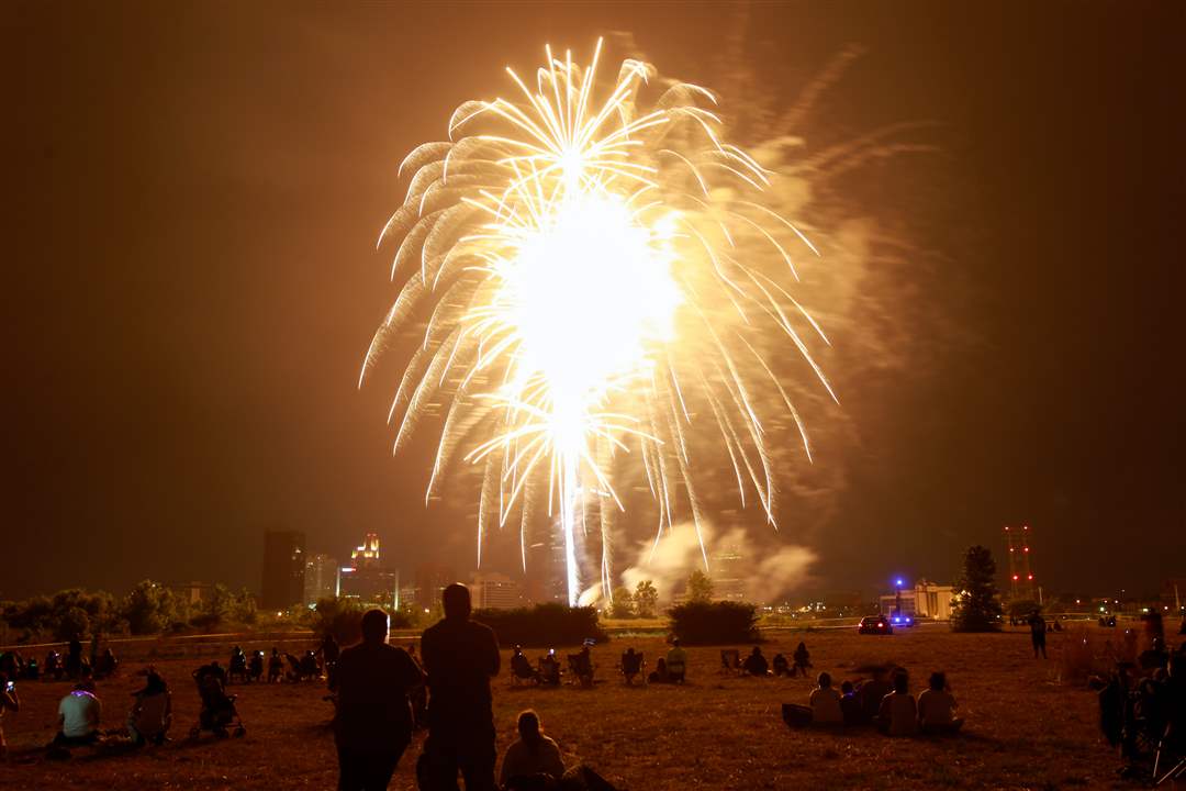 Red, White, KABOOM fireworks show The Blade