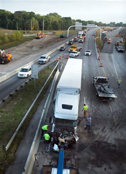 I-75 Southbound Reopens After Early Morning Fatal Crash - The Blade