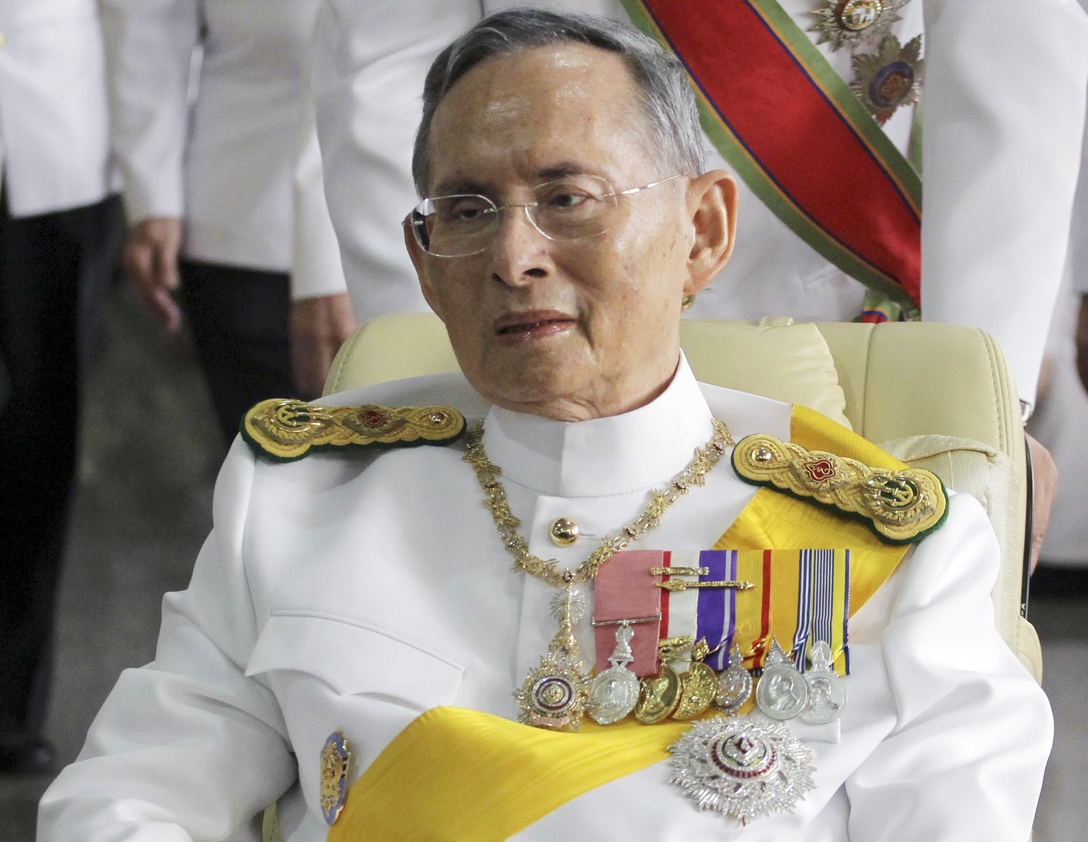 Thailand's king, world's longest-reigning monarch, dies - The Blade