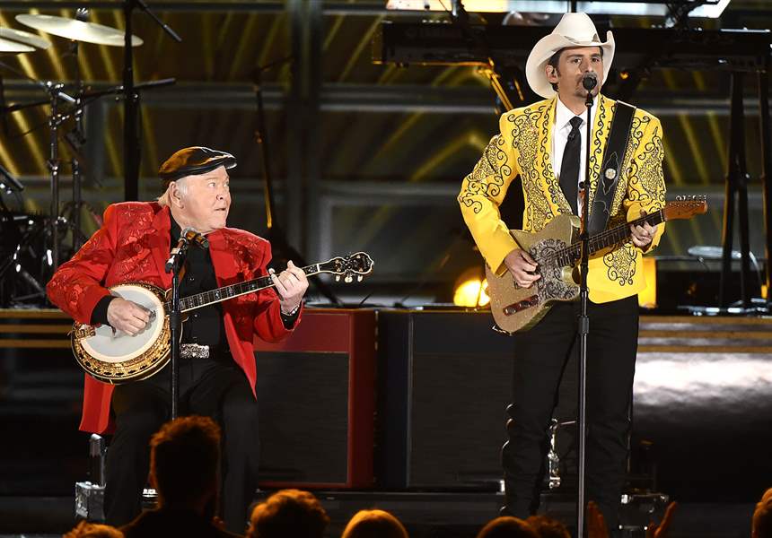 CMA awards in Nashville combine top acts, honors The Blade