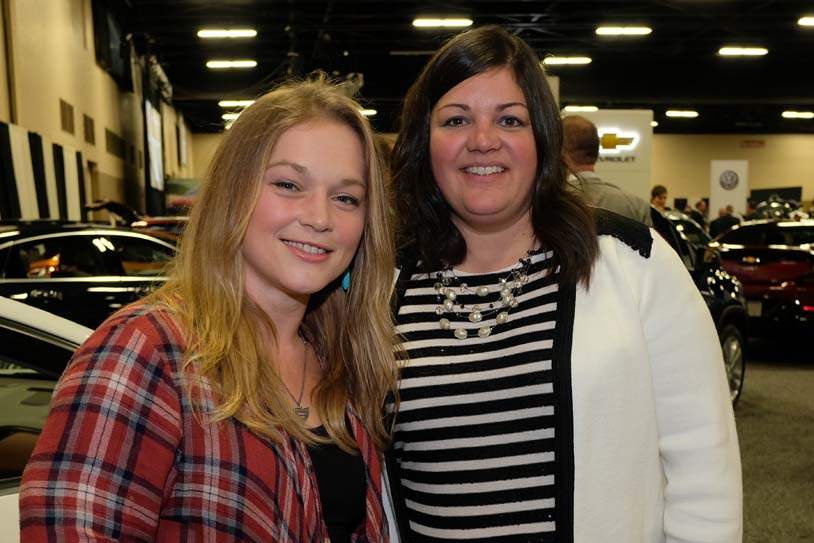 CTY-autogala25p-Crystal-Bowersox-and-Andrea-Musselman