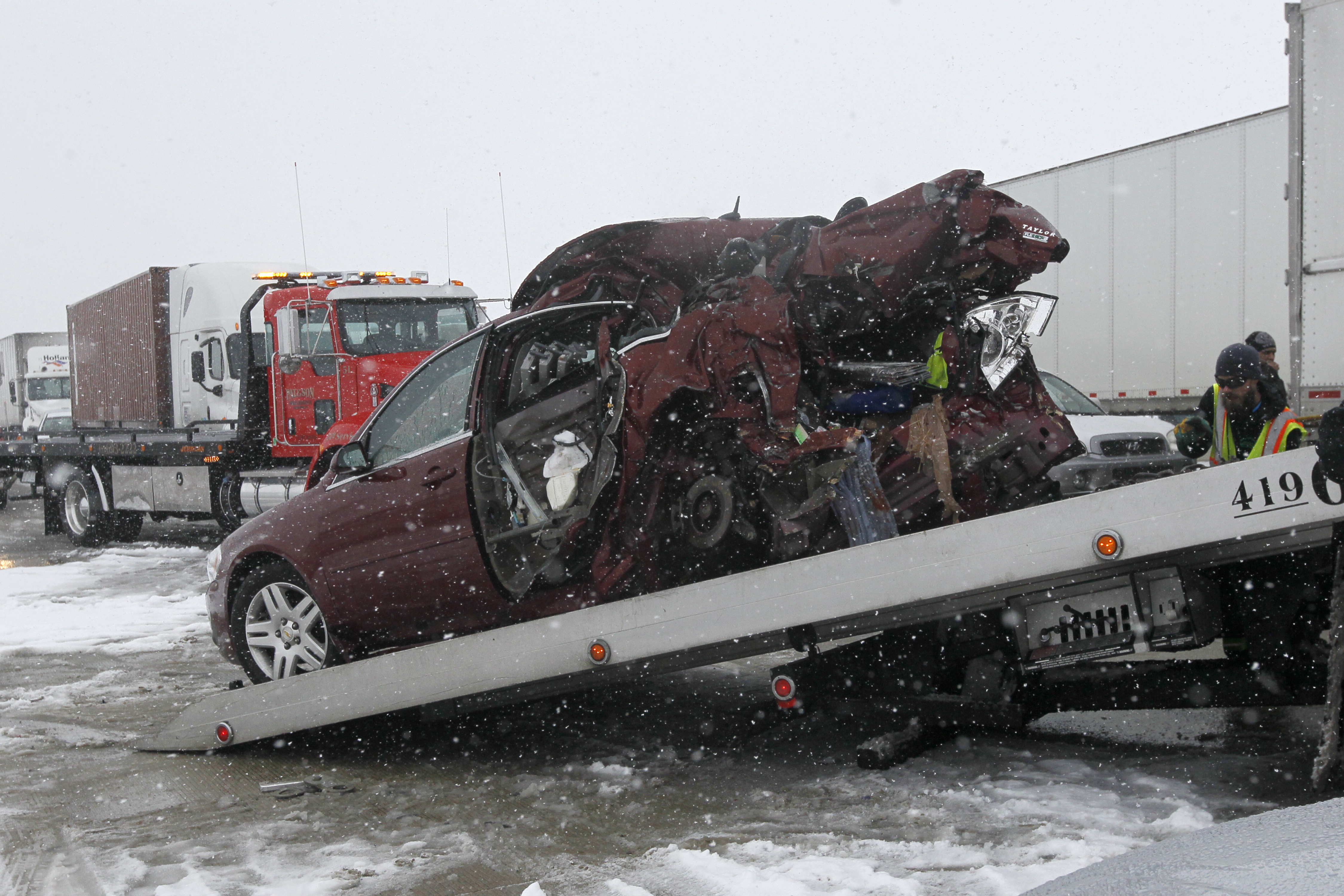 I 75 Northbound Near State Rt 582 Reopen After 10 Vehicle Pileup Is