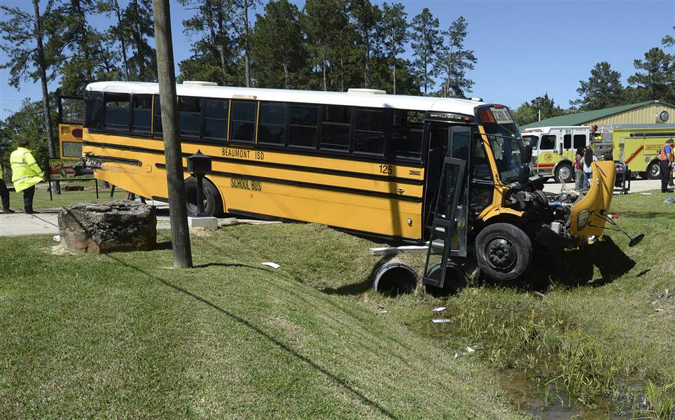 School Bus Crash In Texas Sends 23 Children, 1 Adult To Hospitals - The ...