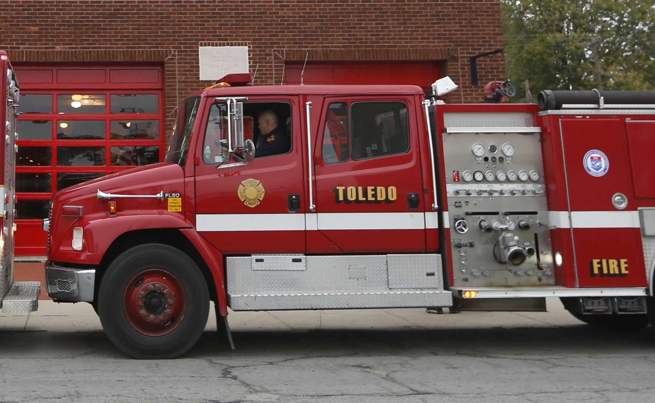 Apartment complex fire displaces South Toledo residents - The Blade