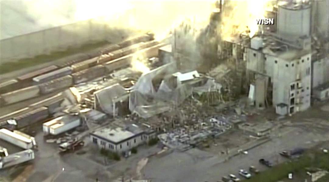 1 dead, 2 workers missing after explosion at Wisconsin mill The Blade