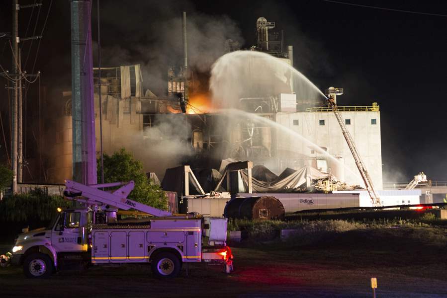 Crews recover body of 3rd worker from Wisconsin mill rubble