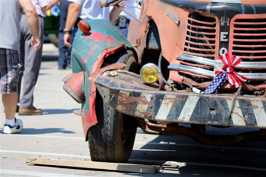 Crash injures at least 5 in Fourth of July parade in Fremont The Blade