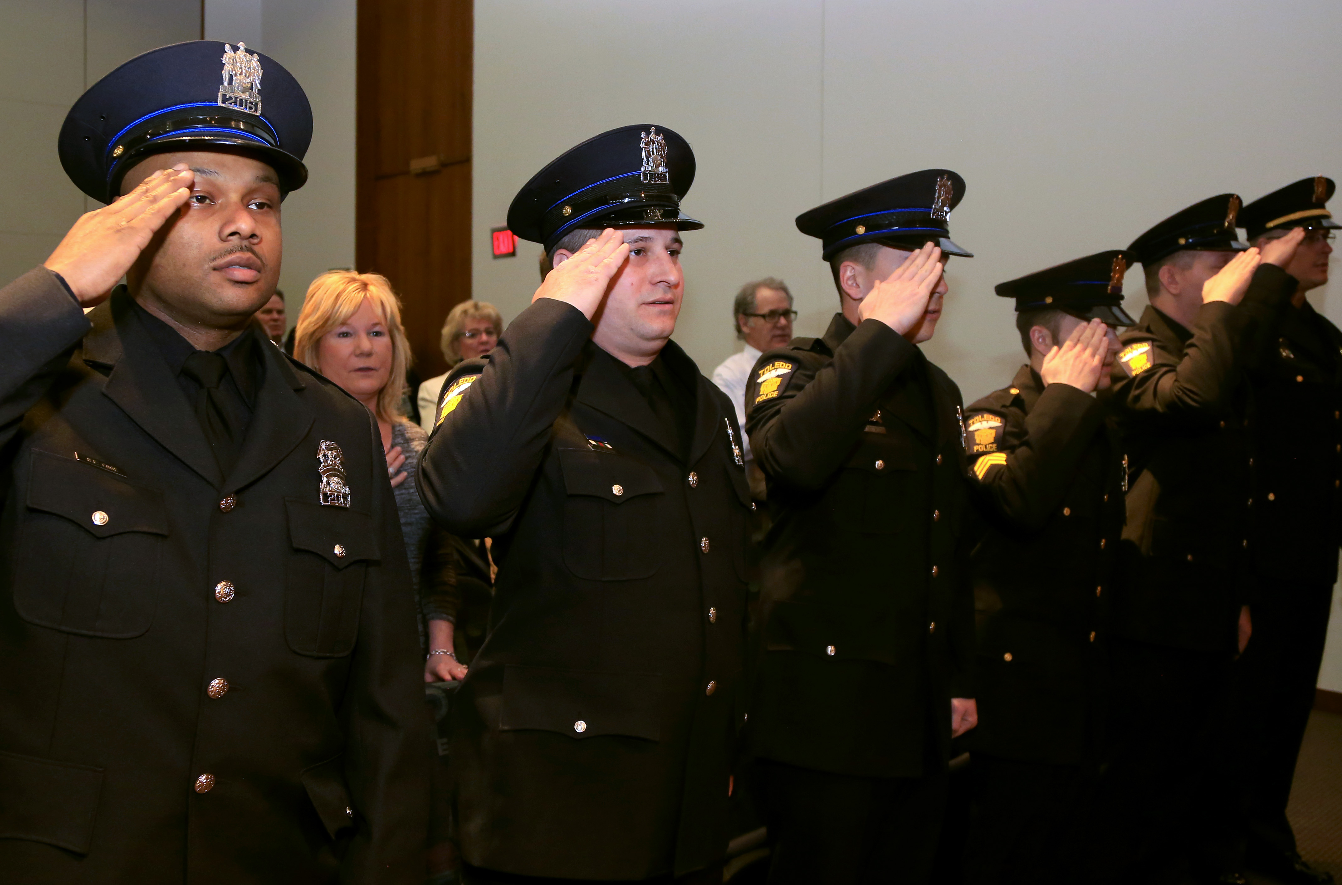 Six Toledo Police Officers Earn Promotions The Blade 9355