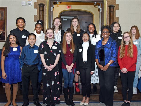 UT institute honors 15 middle, high school students for short stories