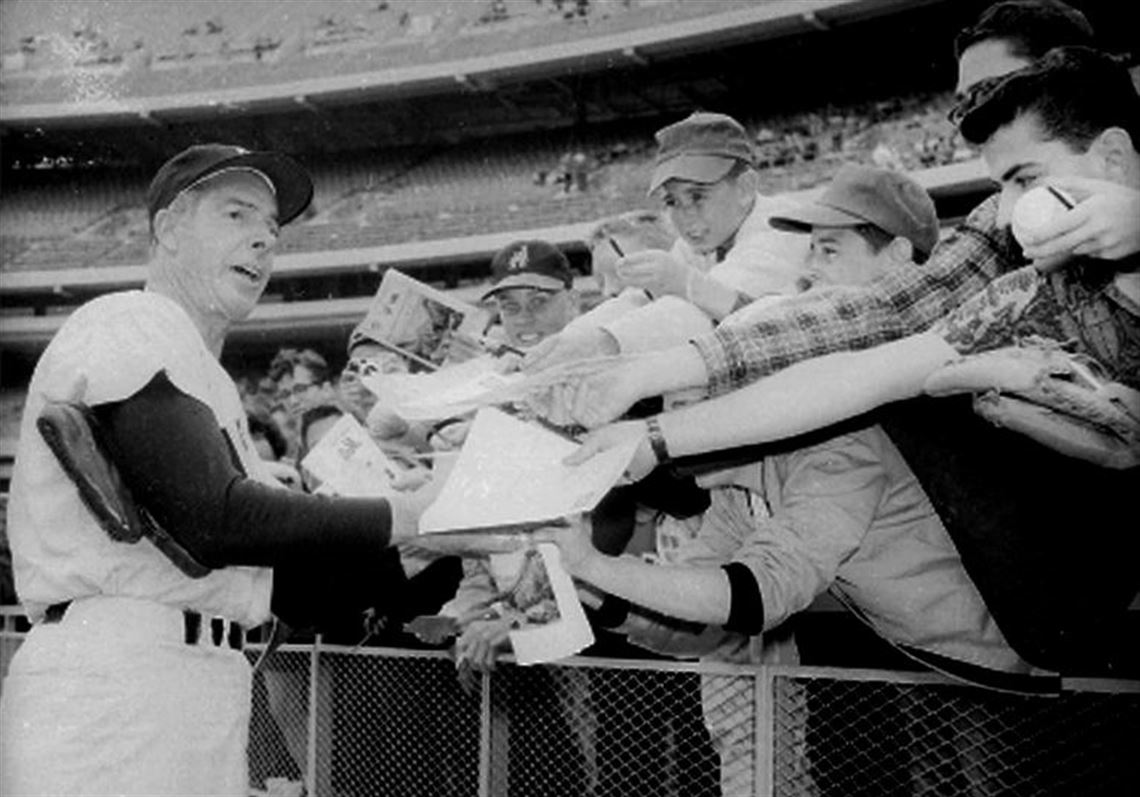 Joe DiMaggio: The Reluctant Hero — The Sporting Blog