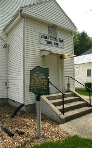 
A marker at the Sugar Creek Township Hall describes Gomer's Welsh ancestry.