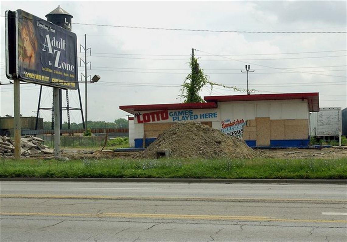 One area, two worlds: Toledo neighborhood thrives despite nearby blight |  The Blade