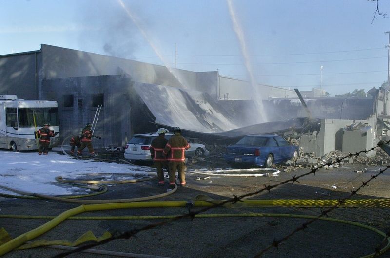 5 injured, a dozen Corvettes ruined in fire at custom shop - The Blade