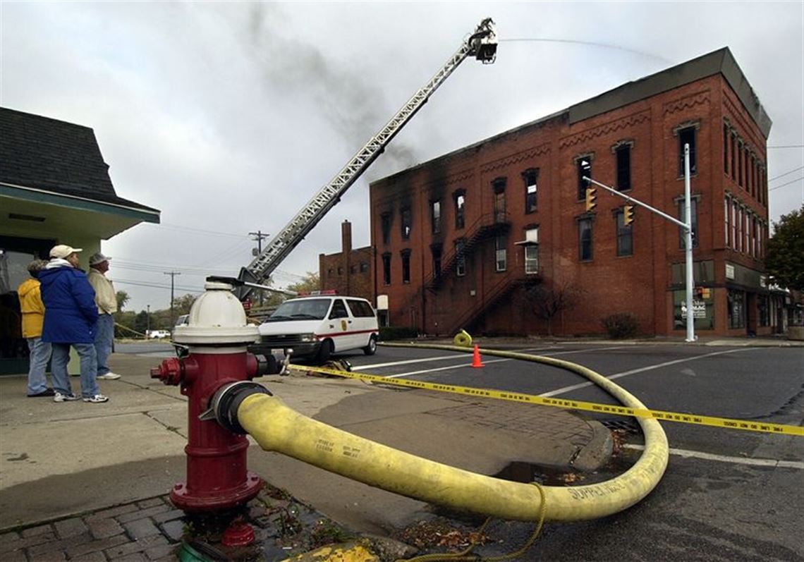 Fire guts historic downtown building in Defiance | The Blade