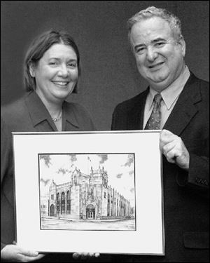 Carol and Bill Block, Jr., celebrate Mr. Block's retirement as chairman and a board member of The Blade, chairman of the board of Block Communications, Inc., and chairman of its executive committee.
