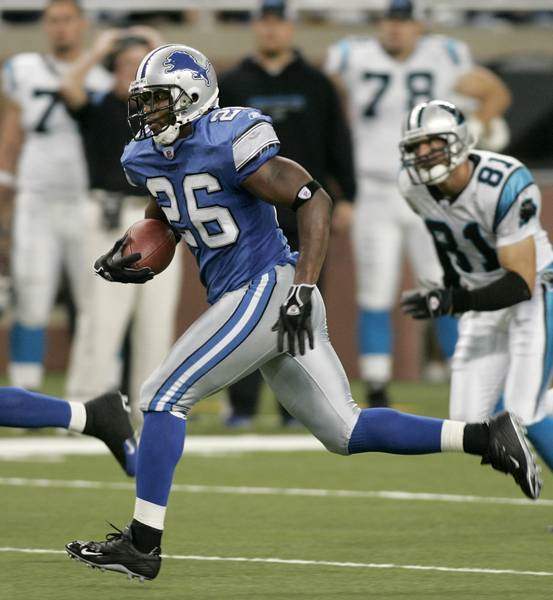 Lions-notebook-Kennedy-has-a-great-day-until-final-hit-on-Delhomme