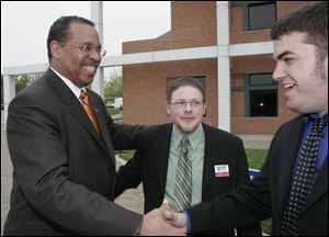 GOP gubernatorial candidate Kenneth Blackwell made several campaign stops along I-75 yesterday, including Findlay, Dayton, and Cincinnati. 