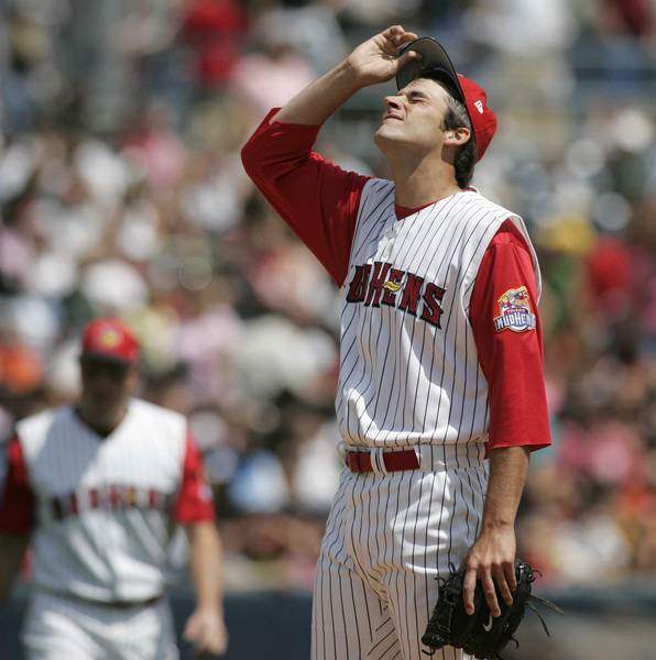 Ludwick-homer-gives-Mud-Hens-win