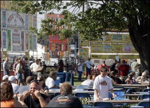 United Health Services will auction its popular Rib-Off, above, and Taste of the Town events.