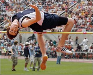 Defending state champ Ryan Fleck of Napoleon finished in a disappointing three-way tie for seventh yesterday at six feet in the Division II boys high jump at Ohio State University.