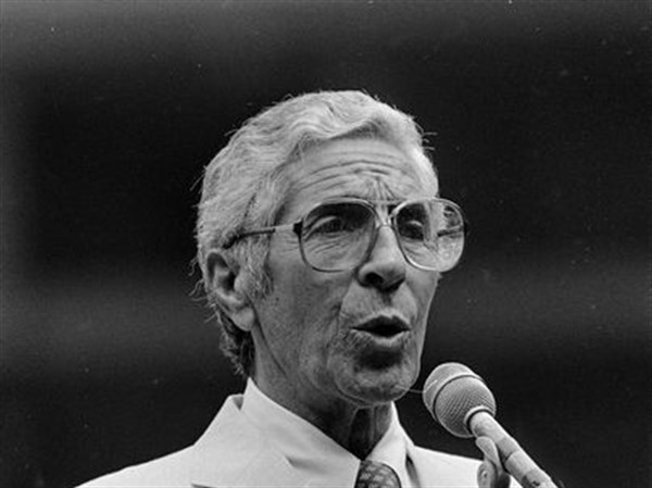 Hall of Famer Phil Rizzuto dies at 89